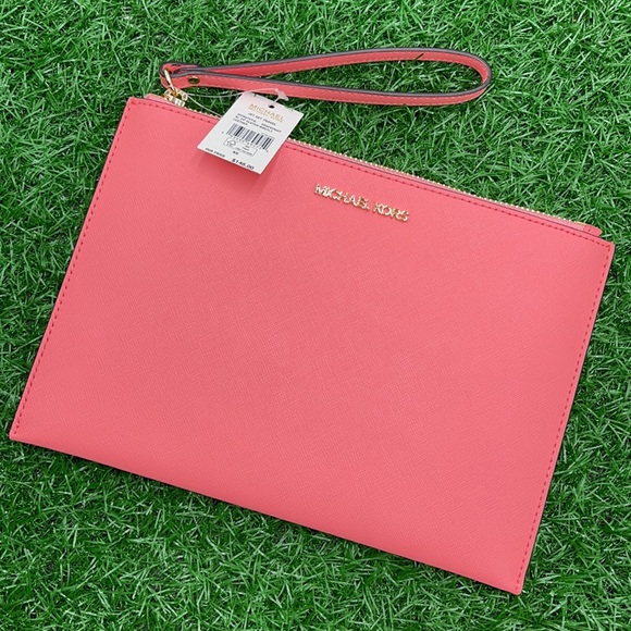 Michael Kors Jet Set Travel XL Zip Clutch Wristlet - Picture 2 of 16